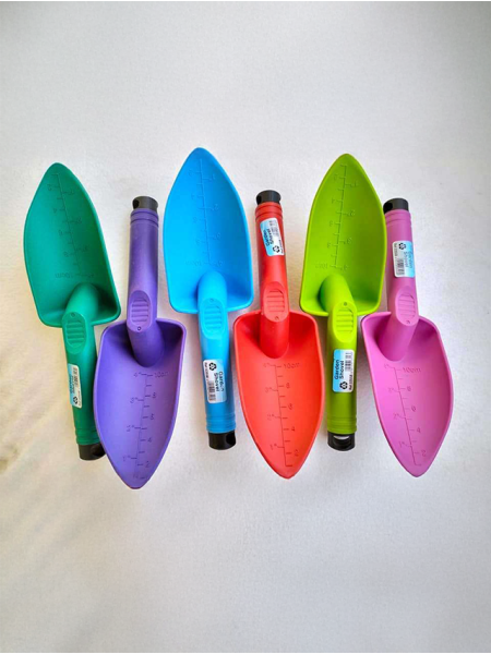 Plastic Trowel 25cm